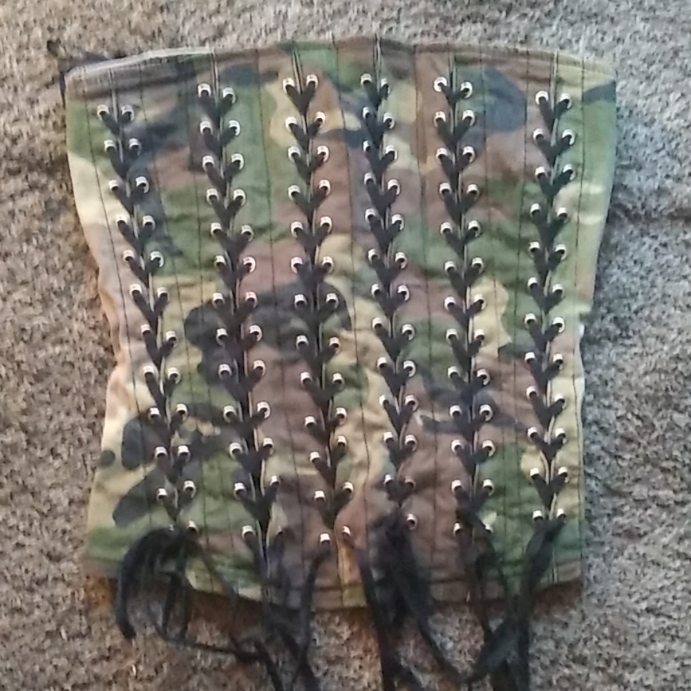 Tripp corset